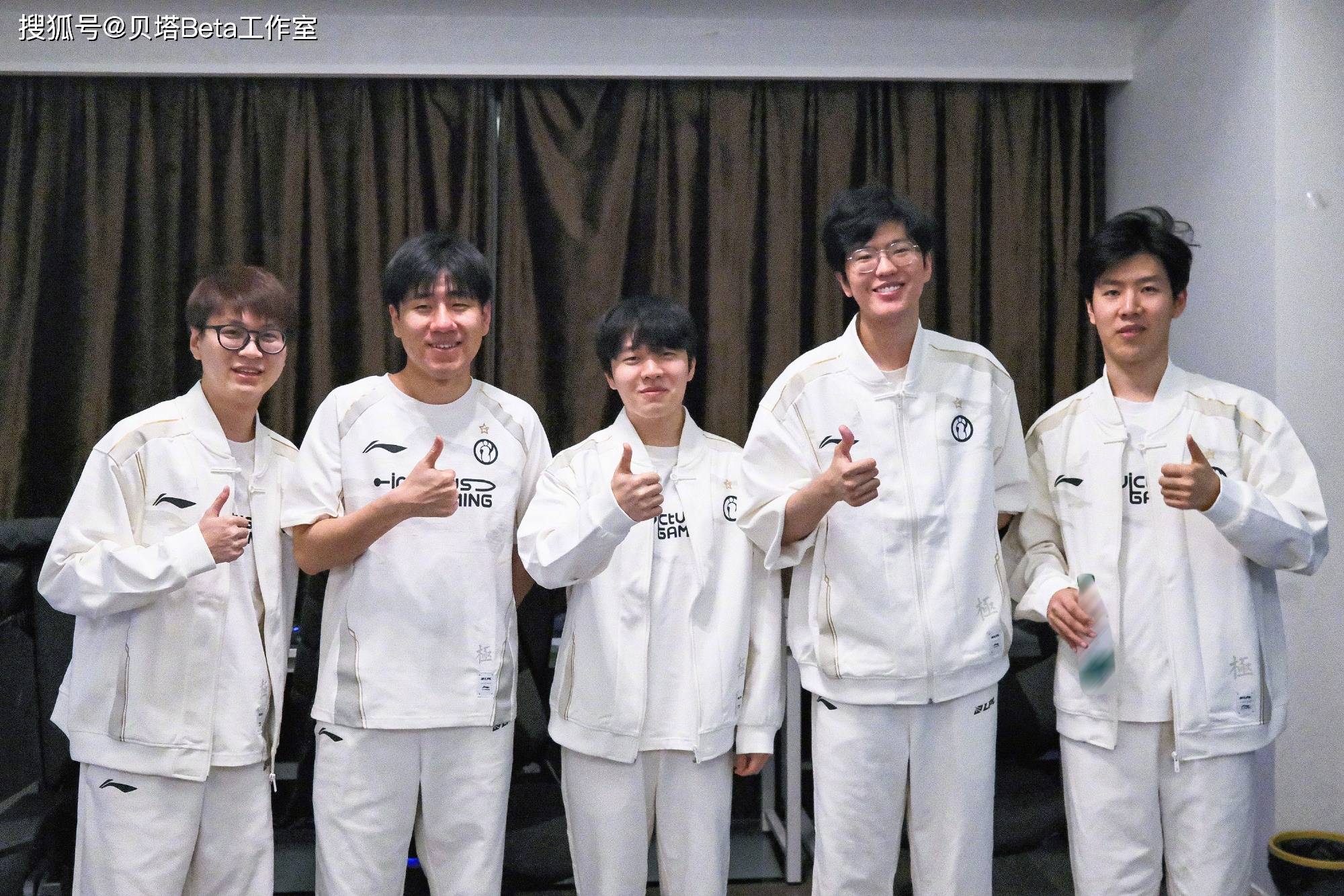 包含Rookie意外战胜RNG，重要助攻引爆全场！再创辉煌时刻的词条